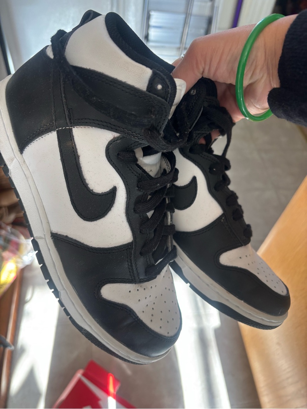 Black & White Panda Nike Dunks Women’s Brand New Size 7